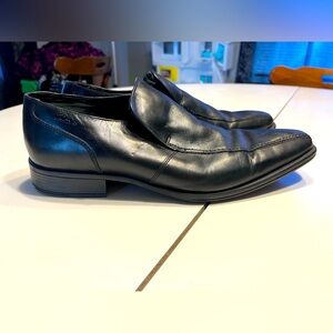 Clark’s men’s 10.5 solid black dressy casual shoes